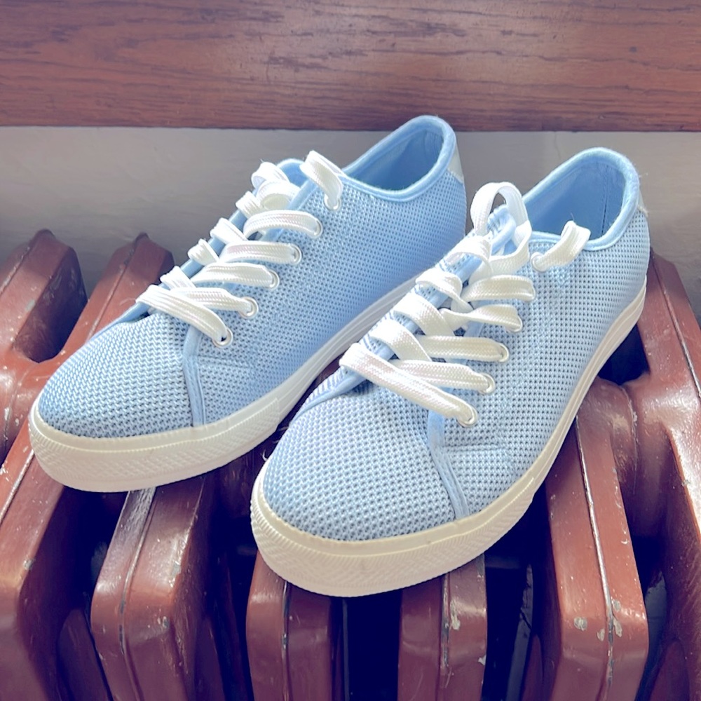 NWOT Studio 1886 Mesh Shoes